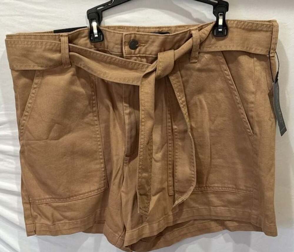 Banana Republic 4" Short Ice Latte Brown Size 16 Belted Shorts